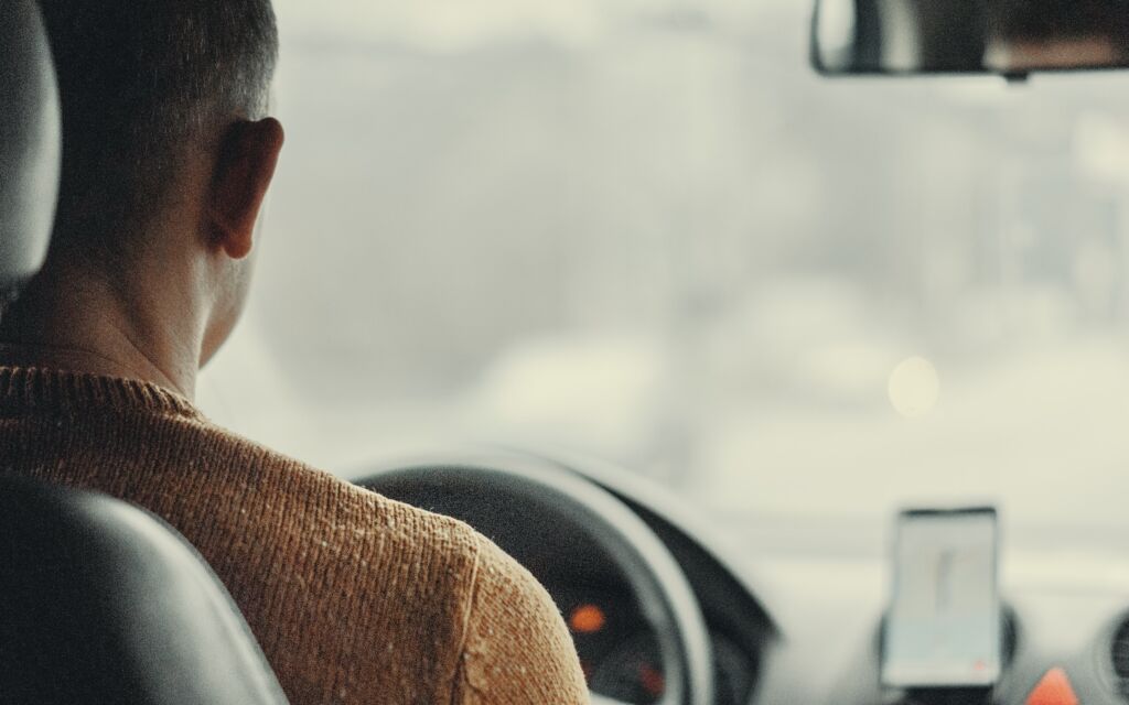 victor-xok-qd-zd2MoeE8-unsplash | Marietta Wrecker Avoid Reckless Driving | Marietta Wrecker