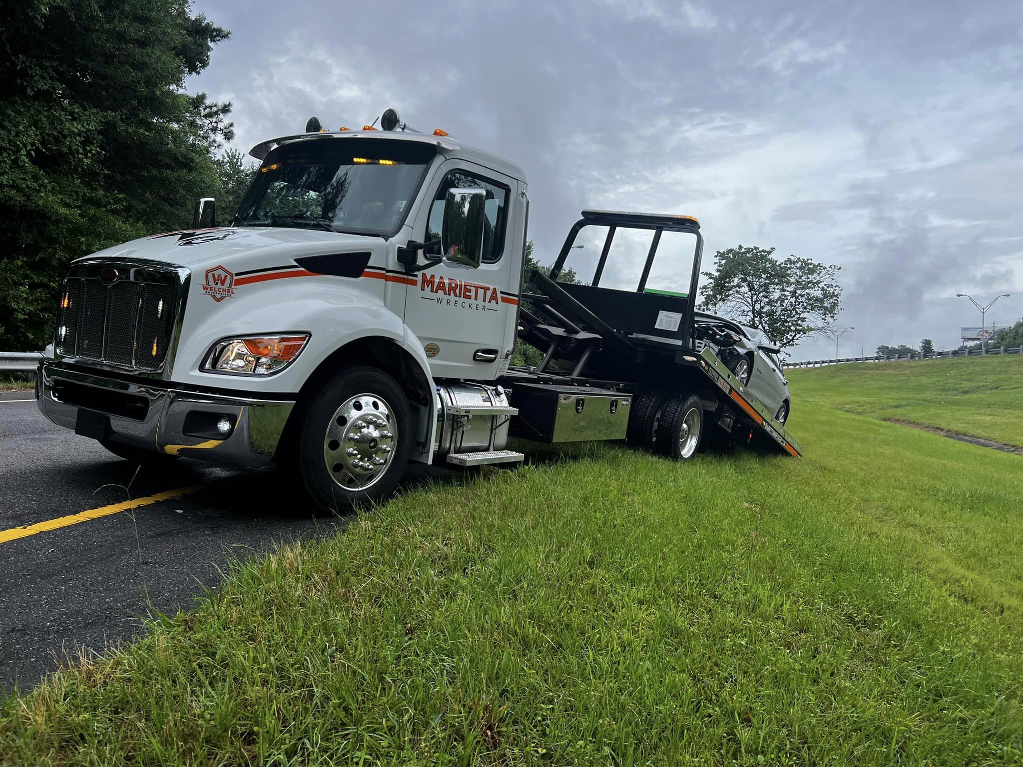 Need A Tow Truck Near Me