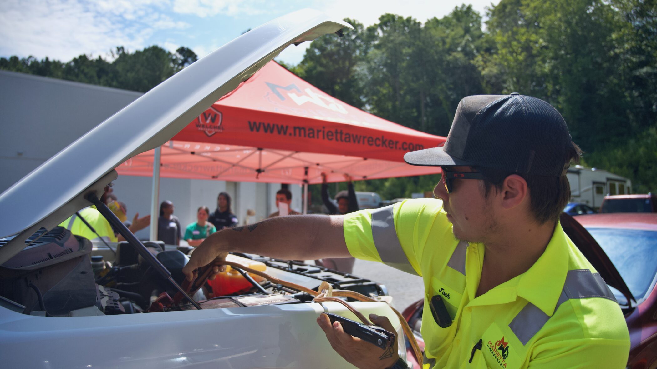 Car battery voltage instruction | Marietta Wrecker